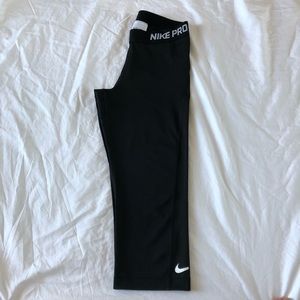 Nike Pro workout pant, black, M